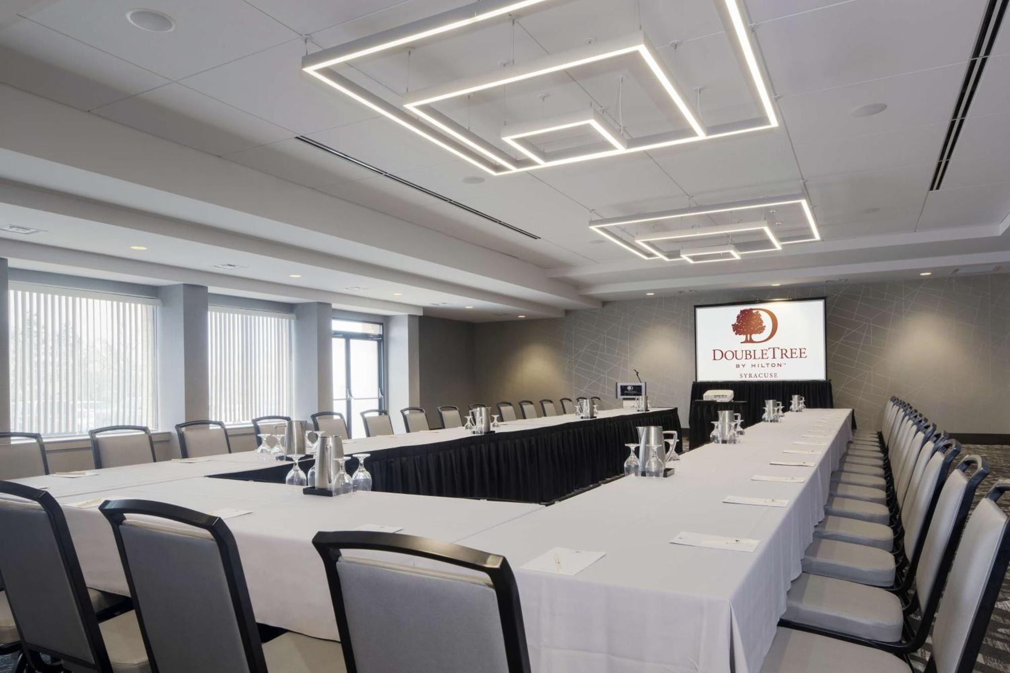 Doubletree By Hilton Hotel Syracuse East Syracuse Eksteriør bilde