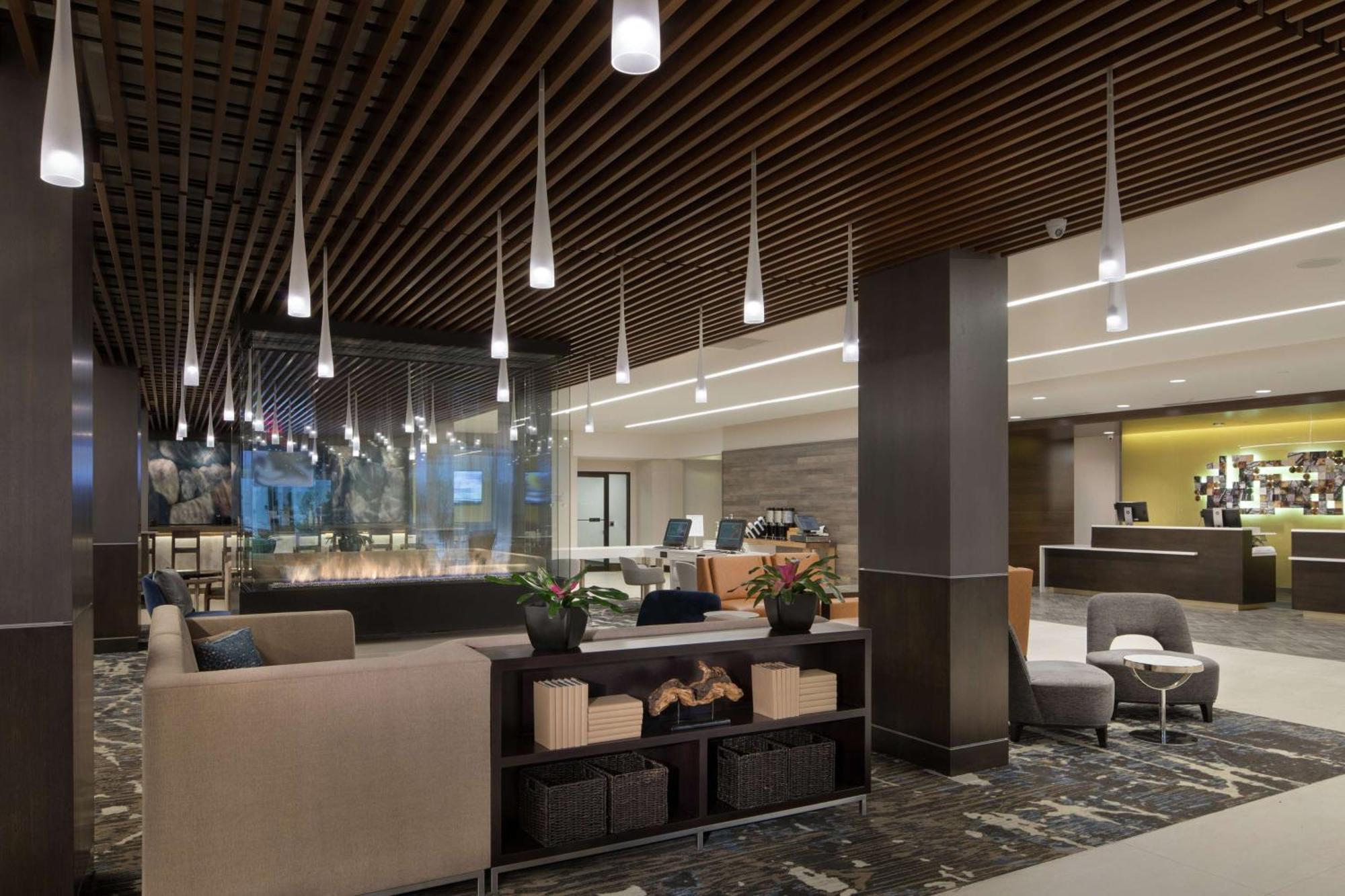 Doubletree By Hilton Hotel Syracuse East Syracuse Eksteriør bilde